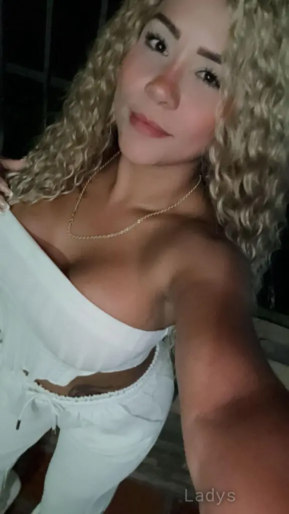 Angela (25) – Call Girl & Independent Escort Service in Marsaskala - Gallery Photo 8