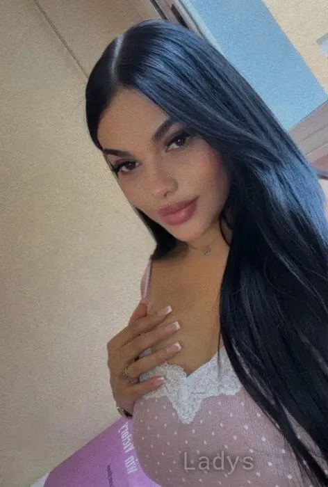 Mariana (27) – Call Girl & Independent Escort Service in Marsaskala - Gallery Photo 2