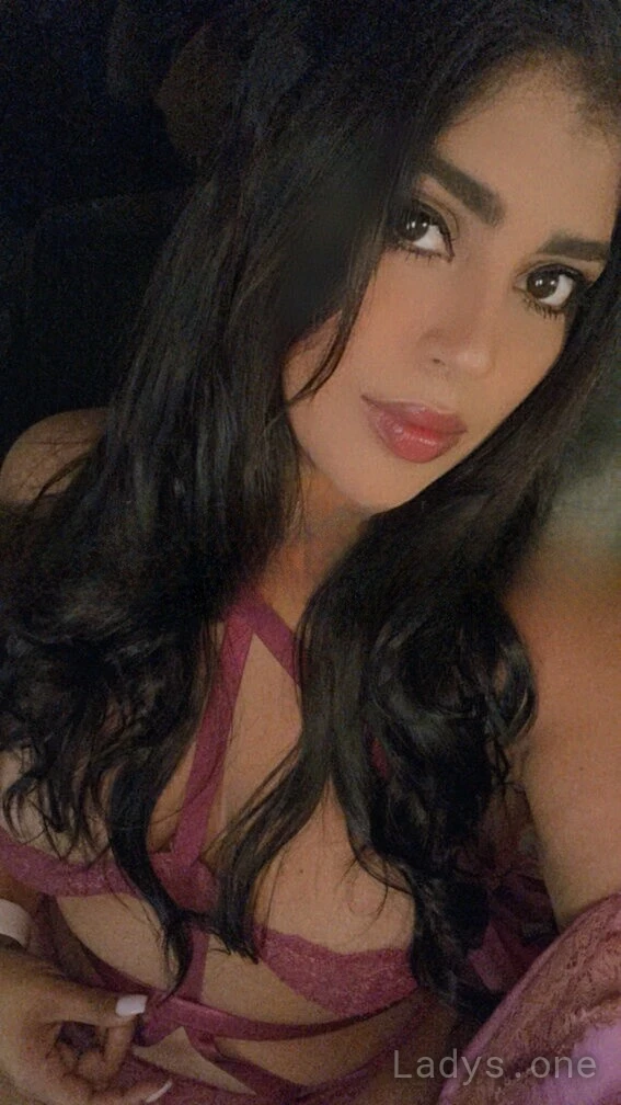 Megan (28) – Call Girl & Independent Escort Service in McAllen - Gallery Photo 5