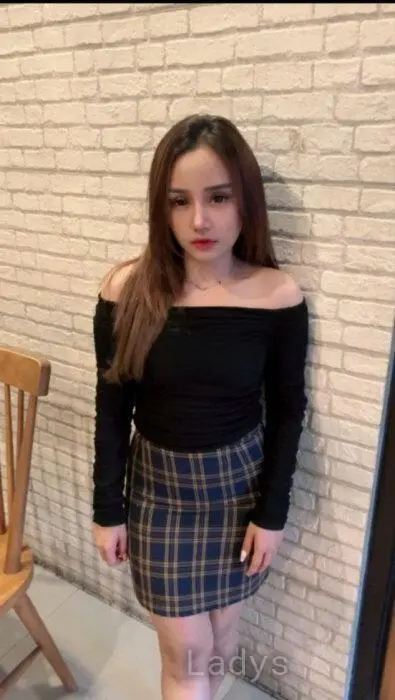 Vanessa (22) – Call Girl & Independent Escort Service in Medan - Gallery Photo 2