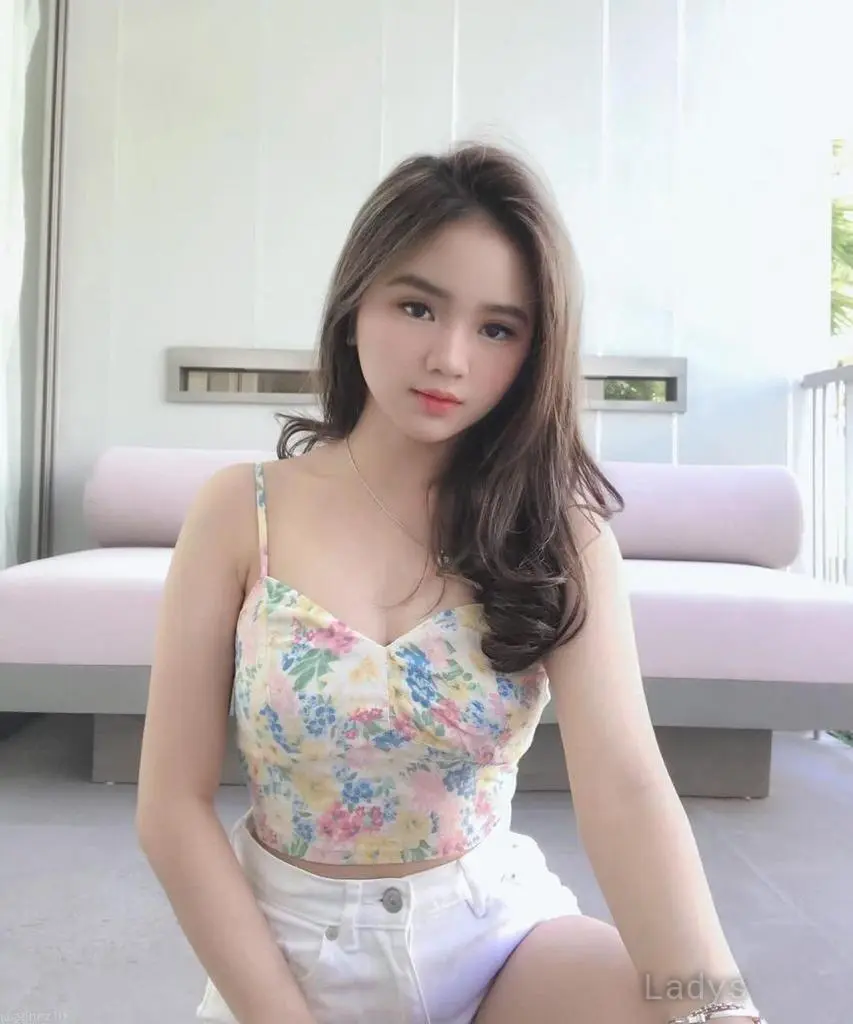 Pricilia (20) – Call Girl & Independent Escort Service in Medan - Gallery Photo 2