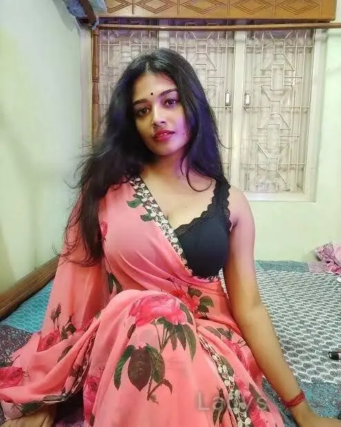 Pooja (22) – Call Girl & Independent Escort Service in Meerut - Gallery Photo 2