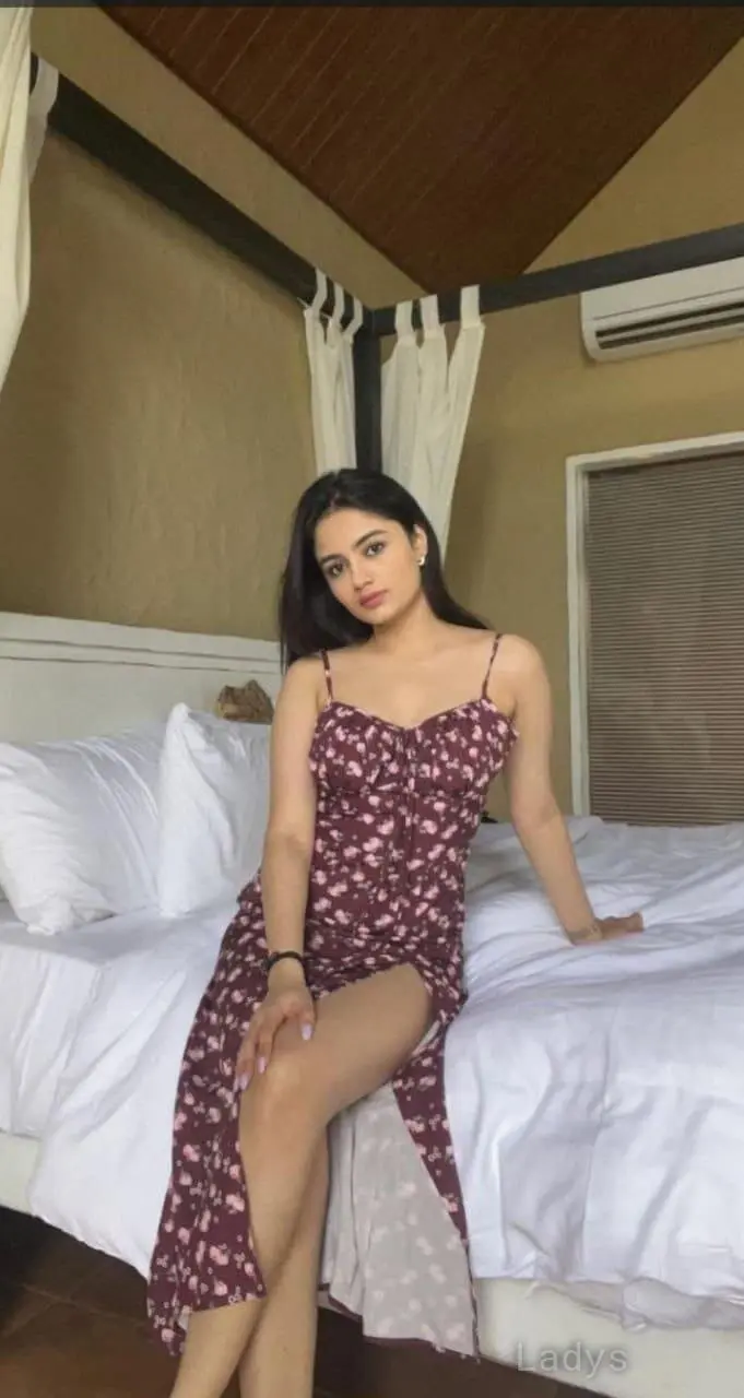 Pooja (22) – Call Girl & Independent Escort Service in Meerut - Gallery Photo 3