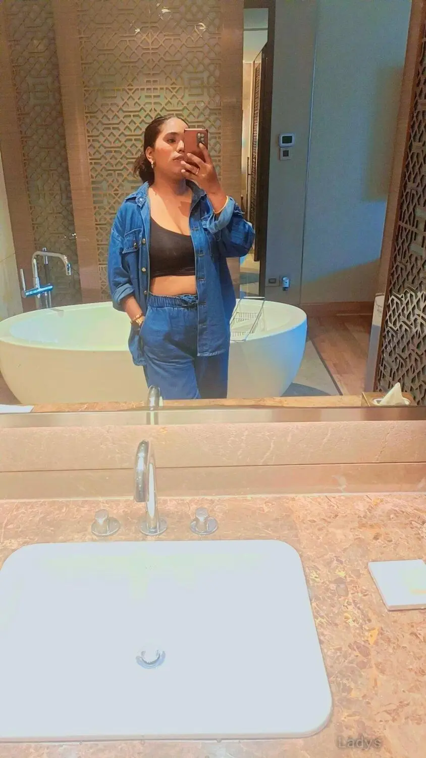 Soniya Saxena (24) – Call Girl & Independent Escort Service in Meerut - Gallery Photo 2