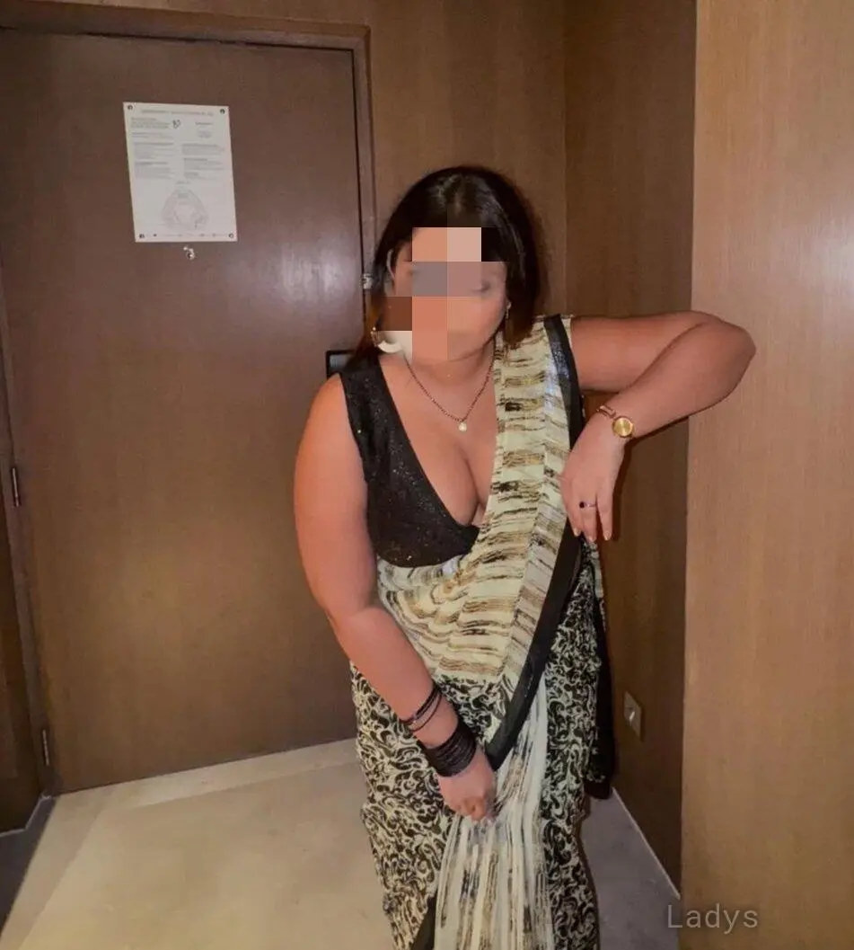Ola (29) – Call Girl & Independent Escort Service in Meerut - Gallery Photo 2