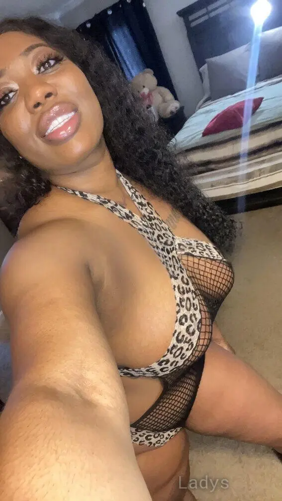 Ms Vee (34) – Call Girl & Independent Escort Service in Memphis - Gallery Photo 4