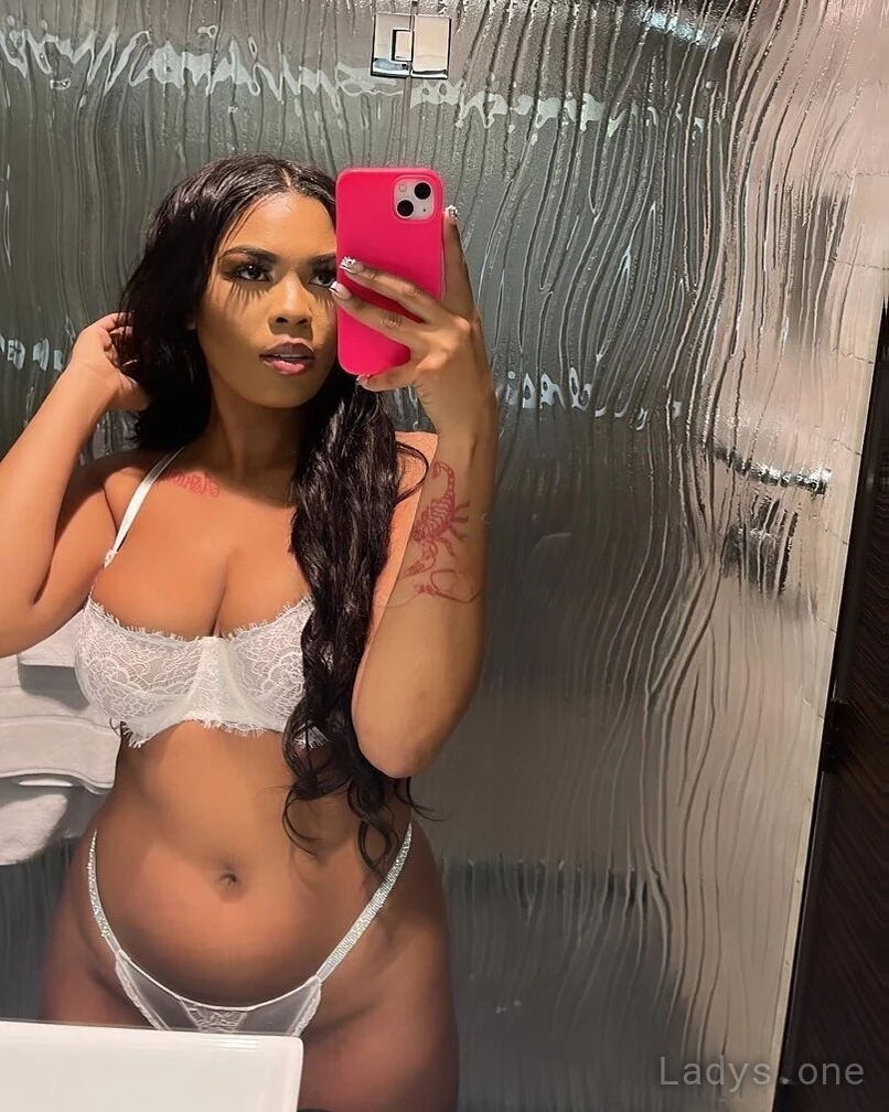 Malaysia Bella (21) – Call Girl & Independent Escort Service in Mesa - Gallery Photo 4