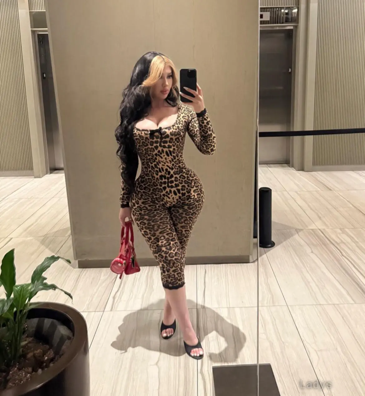 Lin (26) – Call Girl & Independent Escort Service in Mesa - Gallery Photo 5