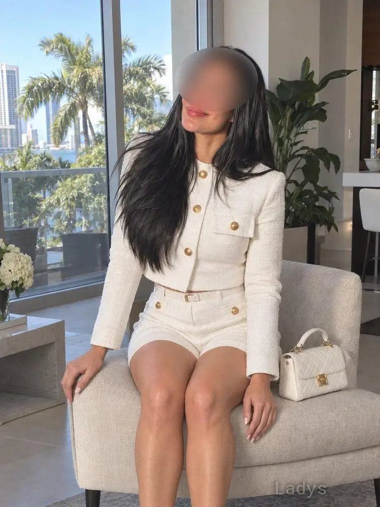 Gabriela (32) – Call Girl & Independent Escort Service in Miami - Gallery Photo 2