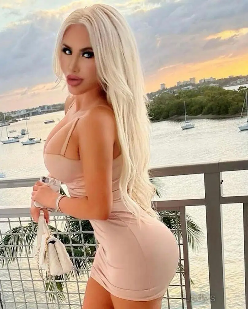Daphne Summer (25) – Call Girl & Independent Escort Service in Miami - Gallery Photo 5