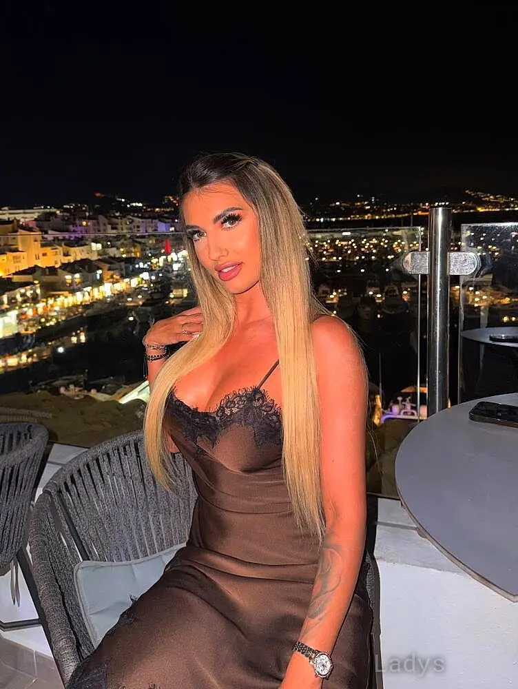 Vanessa (26) – Call Girl & Independent Escort Service in Barriera di Milano - Gallery Photo 5