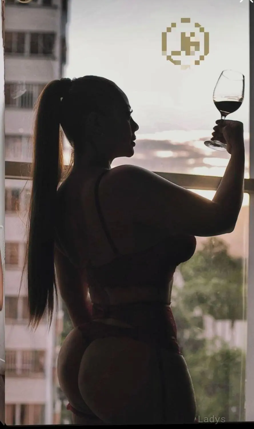 Marianita (27) – Call Girl & Independent Escort Service in Milton Keynes - Gallery Photo 3