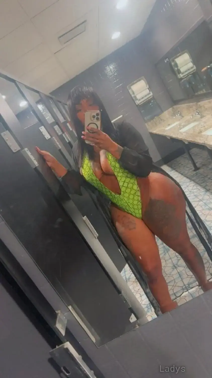 Lola (26) – Call Girl & Independent Escort Service in Milwaukee - Gallery Photo 3