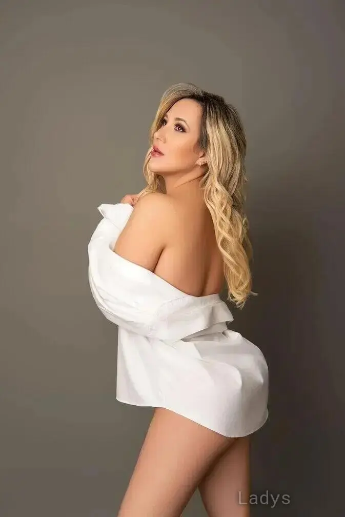 Rizza (30) – Call Girl & Independent Escort Service in Milwaukee - Gallery Photo 2