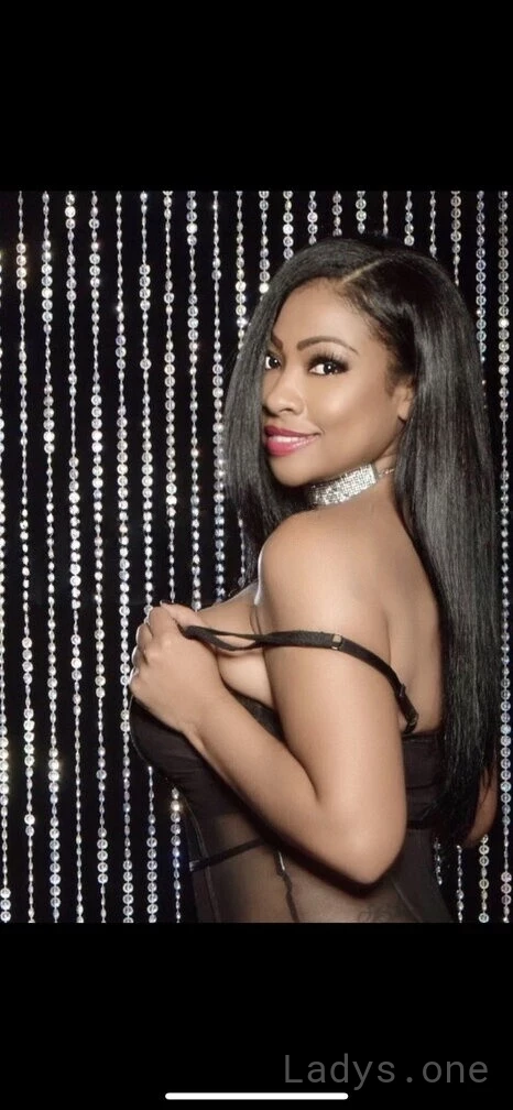 Selenna Diaz (26) – Call Girl & Independent Escort Service in Milwaukee - Gallery Photo 2