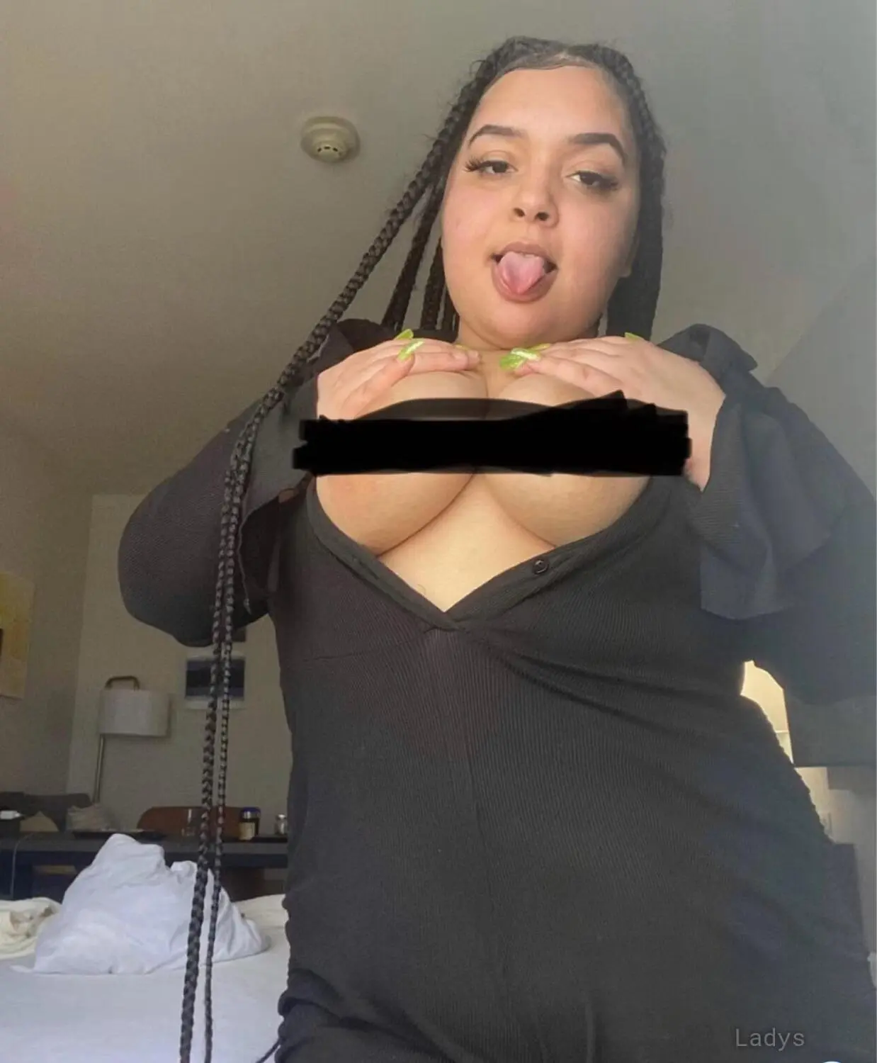 Ariana Martinez (20) – Call Girl & Independent Escort Service in Minneapolis - Gallery Photo 4