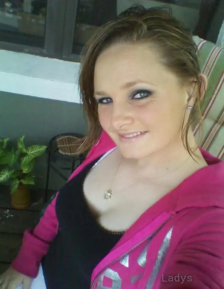 Kayla (30) – Call Girl & Independent Escort Service in Minneapolis - Gallery Photo 2