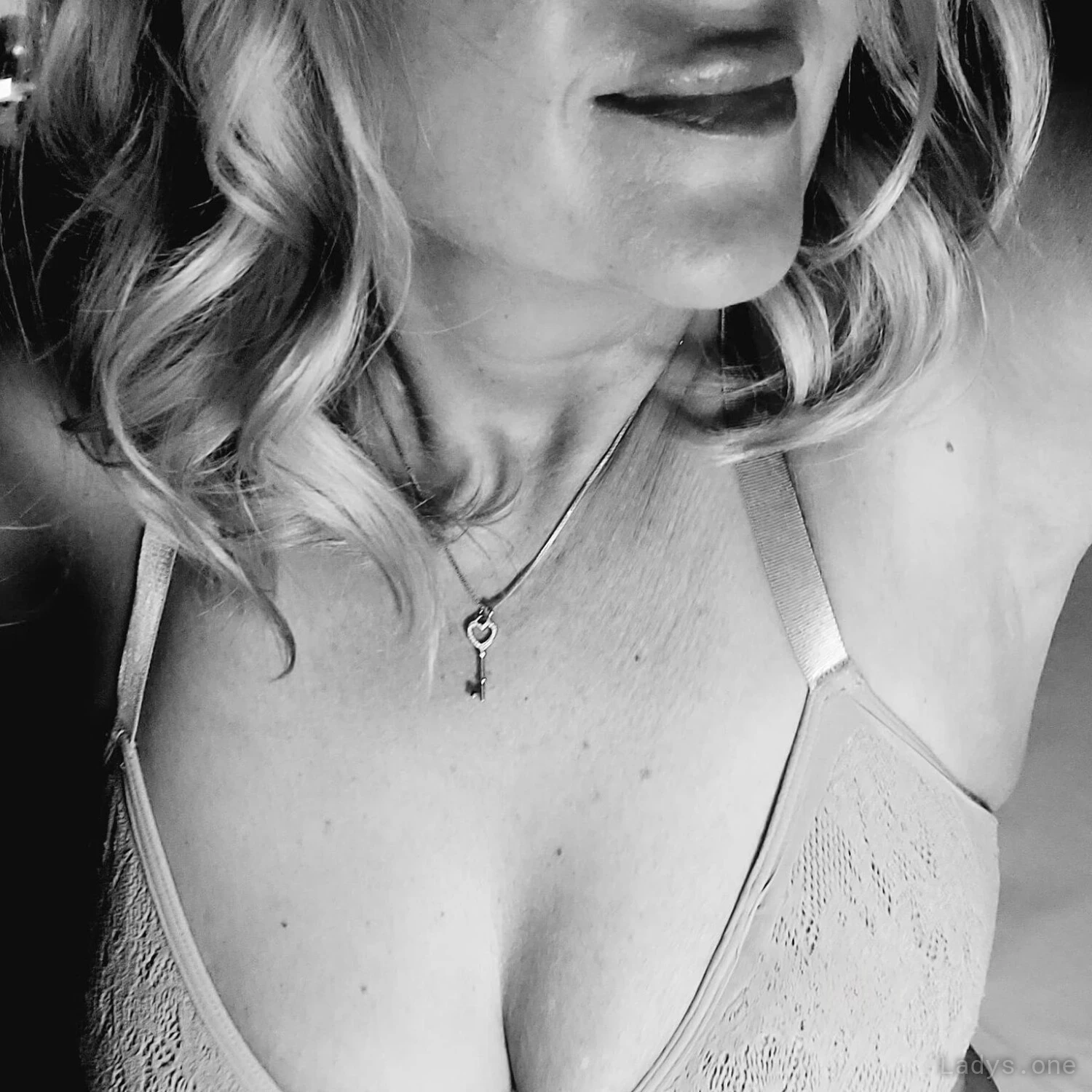 Alexandra Cavanaugh (40) – Call Girl & Independent Escort Service in Moncton - Gallery Photo 3