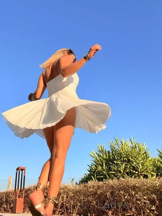 Nathalie (36) – Call Girl & Independent Escort Service in Montpellier - Gallery Photo 3