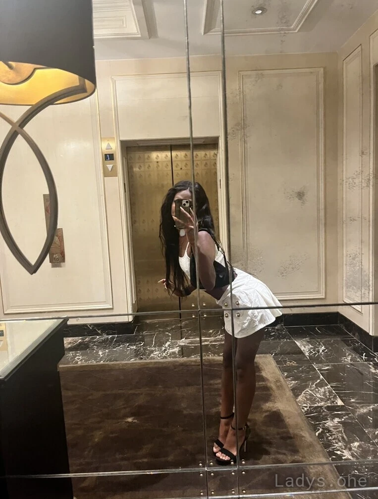 Very (19) – Call Girl & Independent Escort Service in Mountain View - Gallery Photo 4