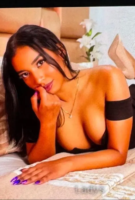 Julia (24) – Call Girl & Independent Escort Service in Msida - Gallery Photo 3