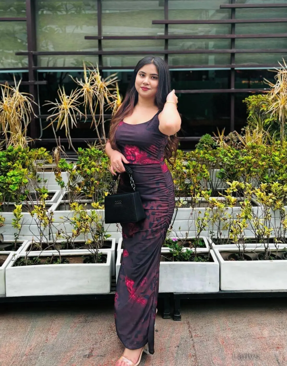 Priya (24) – Call Girl & Independent Escort Service in Mumbai - Gallery Photo 3