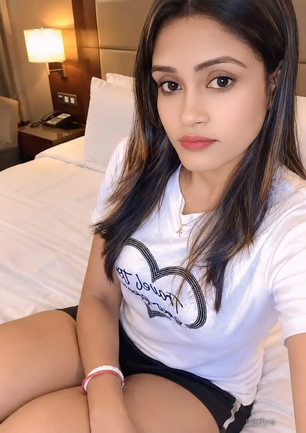 Anna (24) – Call Girl & Independent Escort Service in Mumbai - Gallery Photo 5