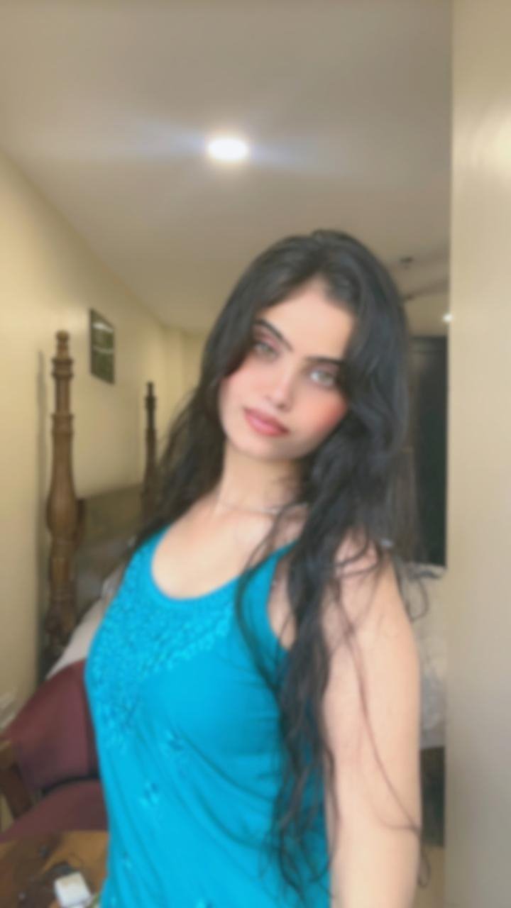 Prachi (22) – Call Girl & Independent Escort Service in Mumbai - Gallery Photo 3