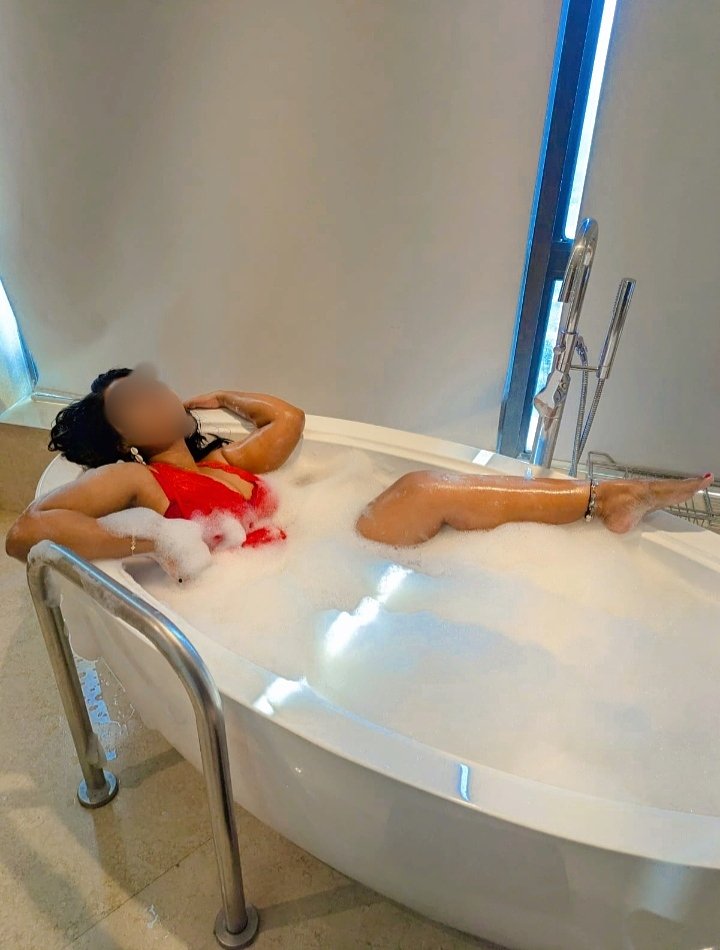 Aria (25) – Call Girl & Independent Escort Service in Mumbai - Gallery Photo 8