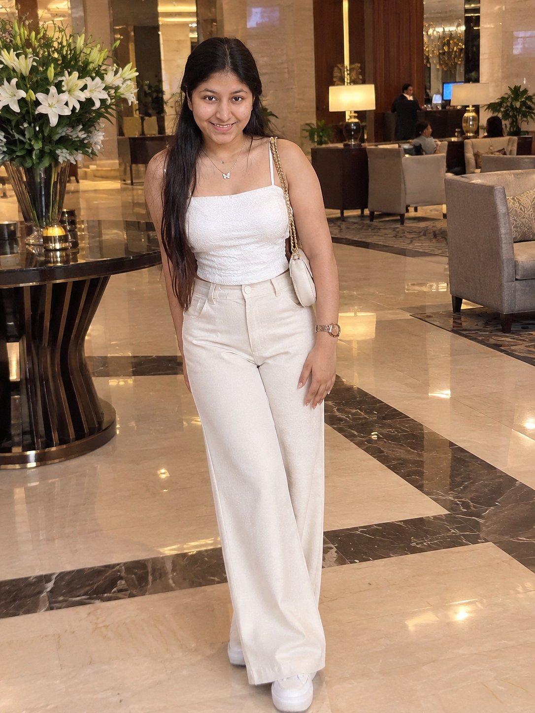 Kajal (24) – Call Girl & Independent Escort Service in Mumbai - Gallery Photo 3