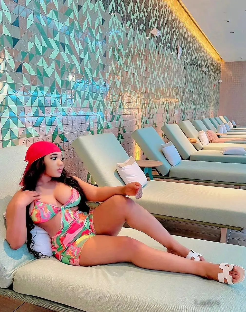 Lizzy (25) – Call Girl & Independent Escort Service in Muscat - Gallery Photo 4