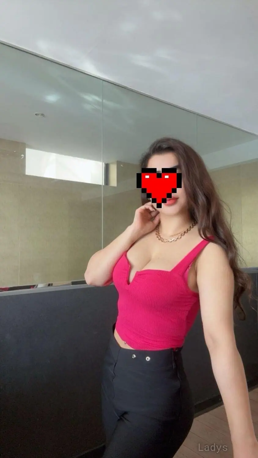 Mona (24) – Call Girl & Independent Escort Service in Muscat - Gallery Photo 4