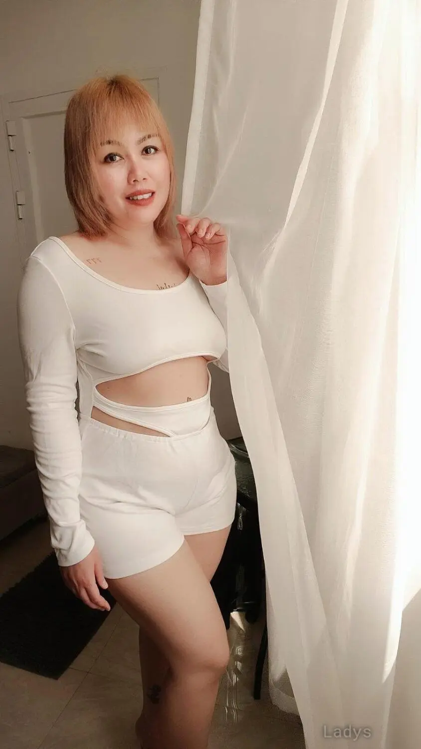 Nana (30) – Call Girl & Independent Escort Service in Muscat - Gallery Photo 2