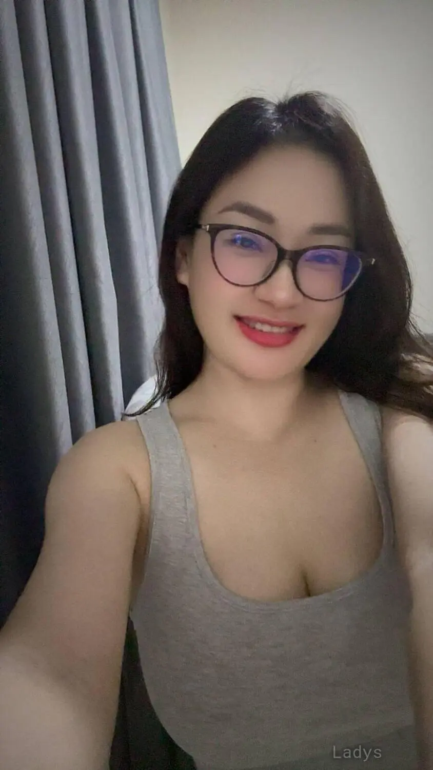 Lucy (29) – Call Girl & Independent Escort Service in Muscat - Gallery Photo 3