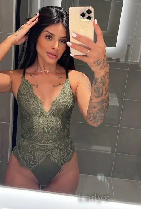 Maya (27) – Call Girl & Independent Escort Service in Altdorf bei Nürnberg - Gallery Photo 3