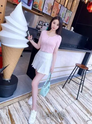 Betty (23) – Call Girl & Independent Escort Service in Naas - Gallery Photo 3