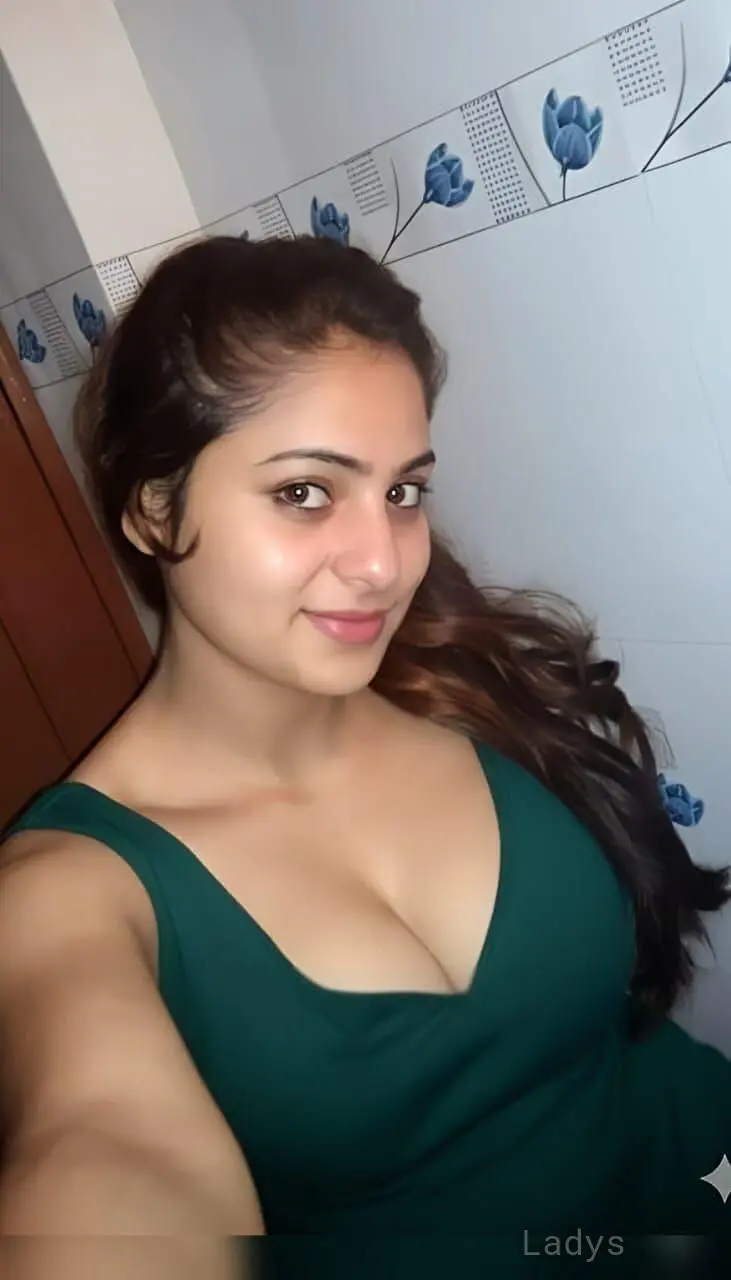 Kavya (21) – Call Girl & Independent Escort Service in Nagpur - Gallery Photo 3