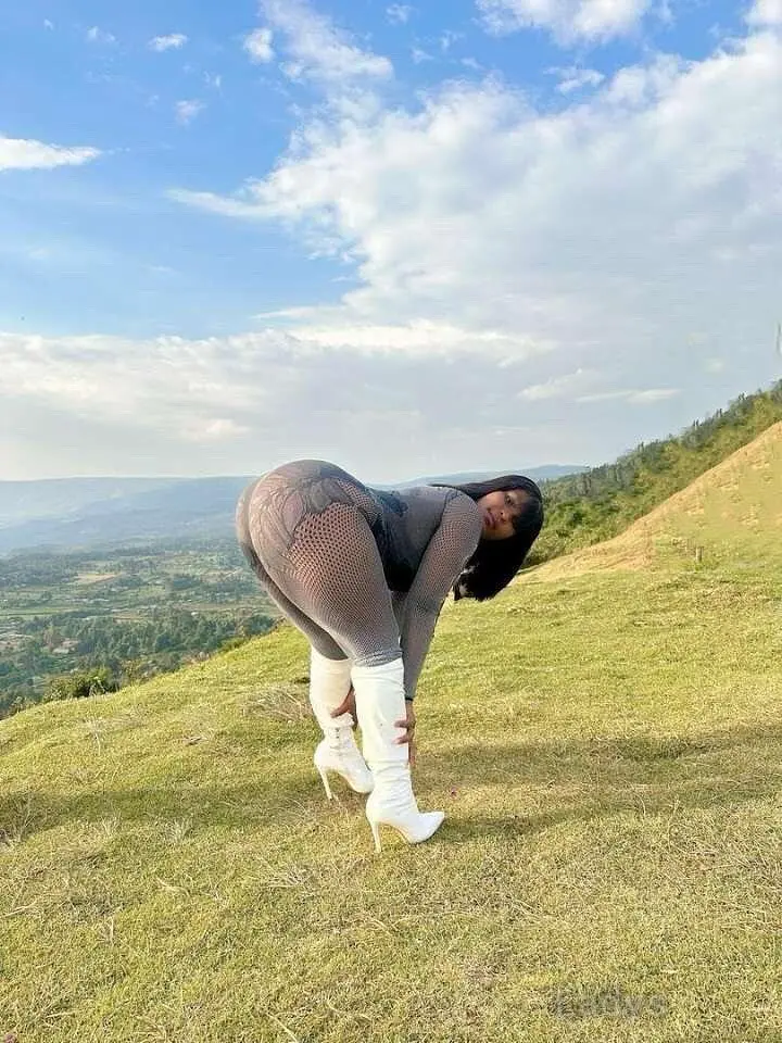 Sandra (22) – Call Girl & Independent Escort Service in Nairobi - Gallery Photo 4