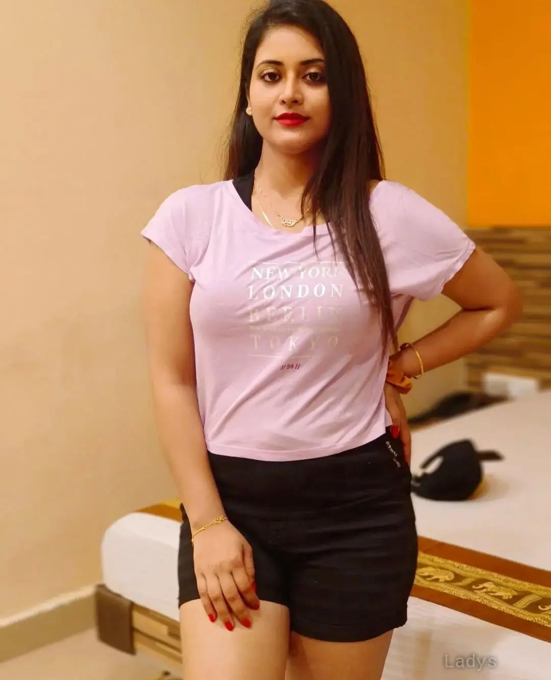 Ankita (22) – Call Girl & Independent Escort Service in Nakhon Pathom - Gallery Photo 3