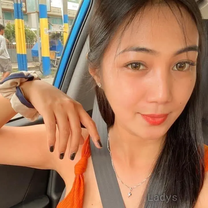 Hana (28) – Call Girl & Independent Escort Service in Nanchong - Gallery Photo 2