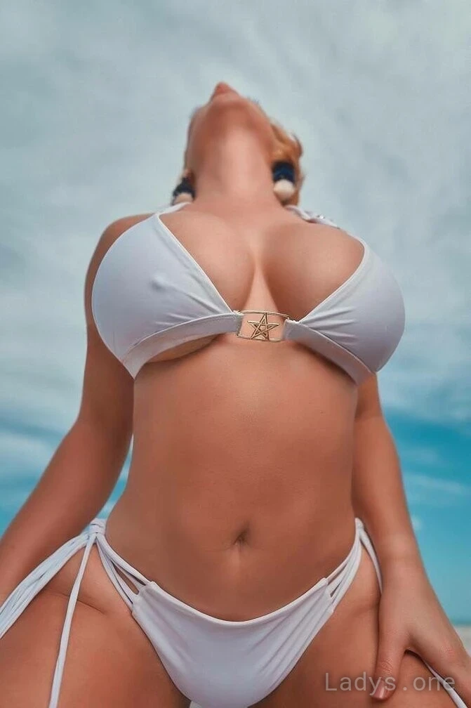 Rossy Montero (35) – Call Girl & Independent Escort Service in Naperville - Gallery Photo 4