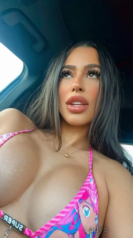 Sami (27) – Call Girl & Independent Escort Service in Naples - Gallery Photo 4
