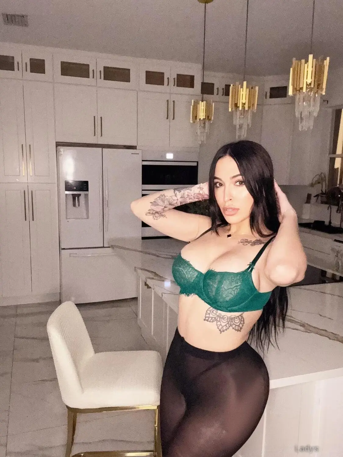 Lorena (26) – Call Girl & Independent Escort Service in Naples - Gallery Photo 2