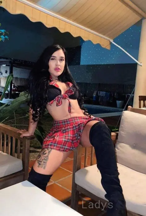 Megan (28) – Call Girl & Independent Escort Service in Marano di Napoli - Gallery Photo 3