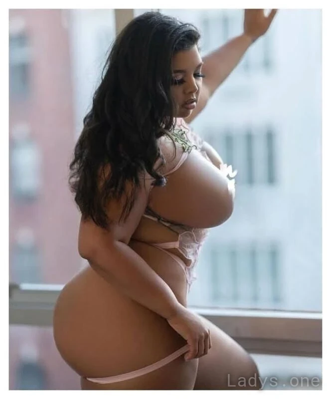 Sofia (27) – Call Girl & Independent Escort Service in Narbonne - Gallery Photo 4