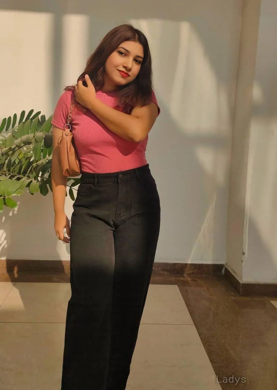 Manshi (21) – Call Girl & Independent Escort Service in Negombo - Gallery Photo 4