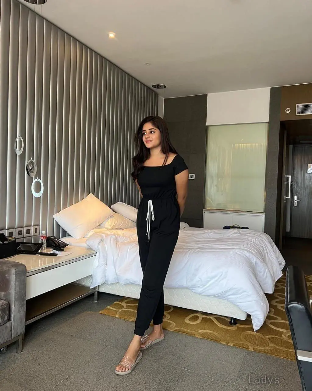 Rajeshwari (21) – Call Girl & Independent Escort Service in Negombo - Gallery Photo 3