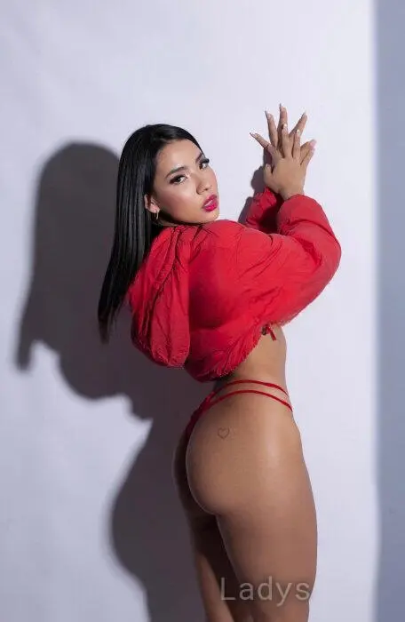 Salome (22) – Call Girl & Independent Escort Service in Nerja - Gallery Photo 2