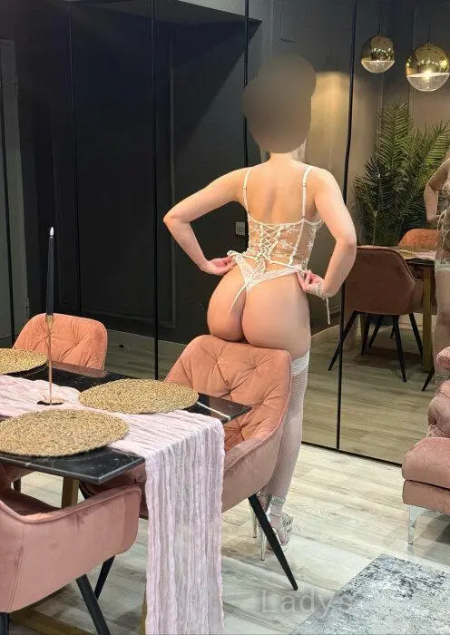 Eva (26) – Call Girl & Independent Escort Service in Neuchâtel - Gallery Photo 4