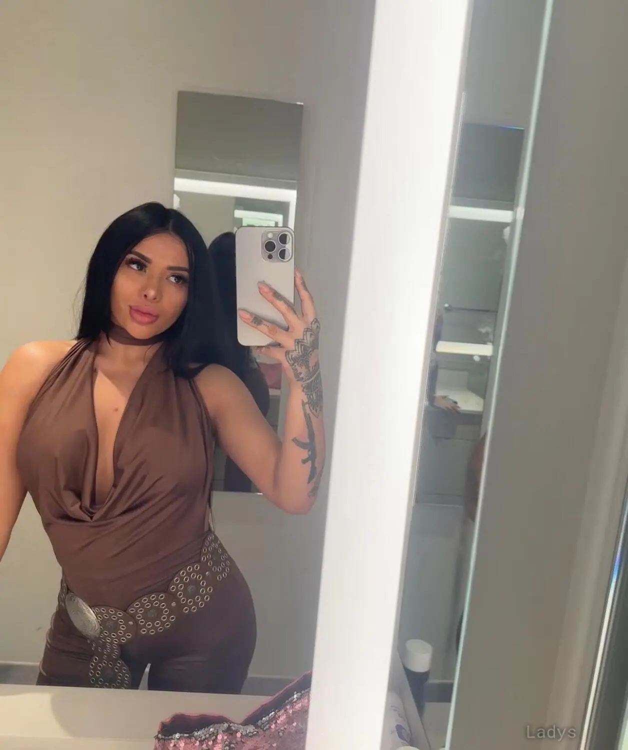 Kitty (20) – Call Girl & Independent Escort Service in Newark - Gallery Photo 4